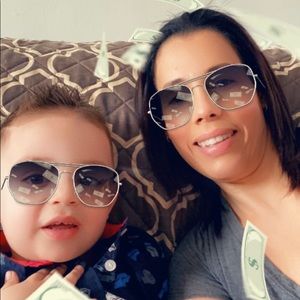 Meet your Posher, Yeida